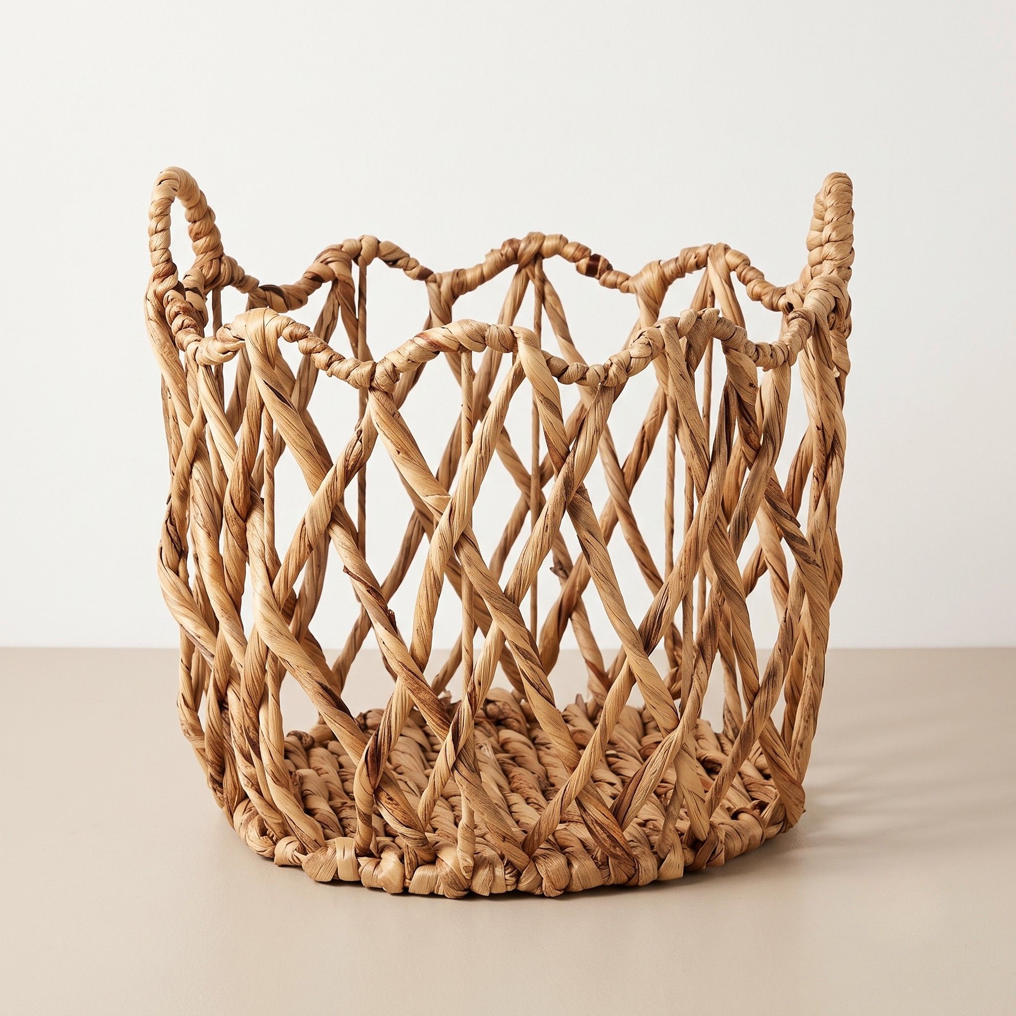 Water Hyacinth Storage Basket BKH-K239 (Lục bình / Bèo) - Detail View 4 - Vietrustic